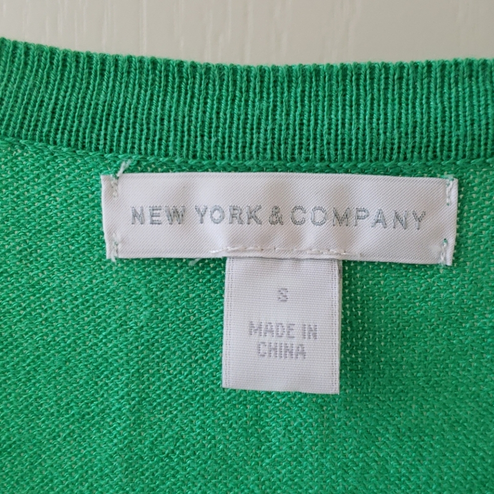 NY&Co green cardigan with floral lace - Picture 3 of 4